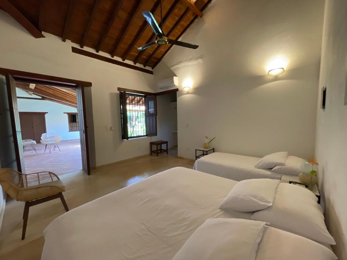 Karakali Boutique Hotel Mompos Buitenkant foto