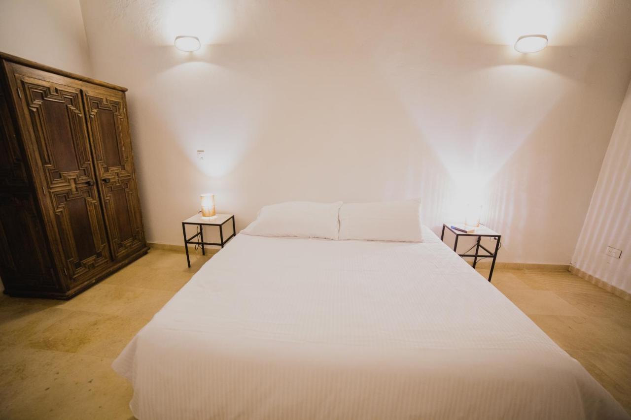 Karakali Boutique Hotel Mompos Buitenkant foto