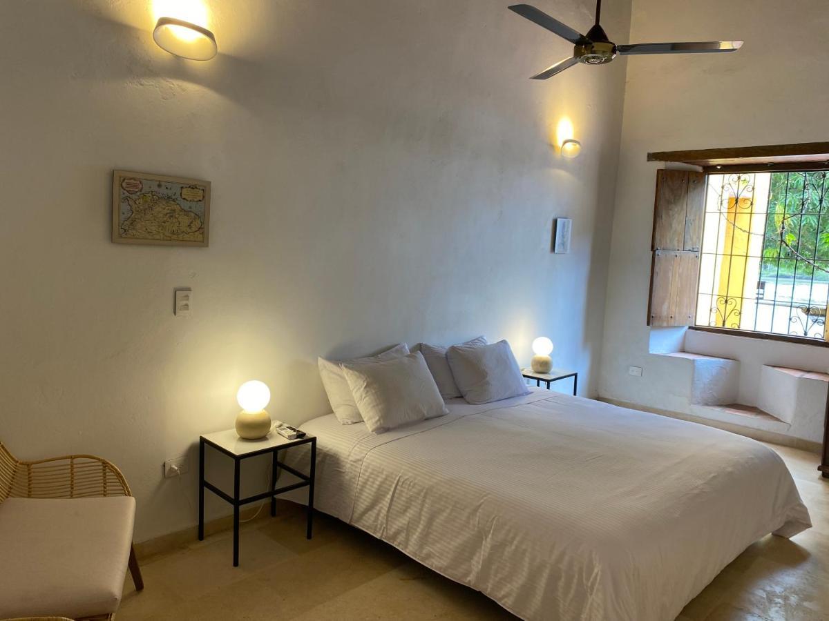 Karakali Boutique Hotel Mompos Buitenkant foto